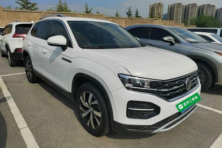 Used Volkswagen Tayron 2020 330TSI Two-Wheel Drive Luxury Smart Connectivity Version Front Right 45 Deg