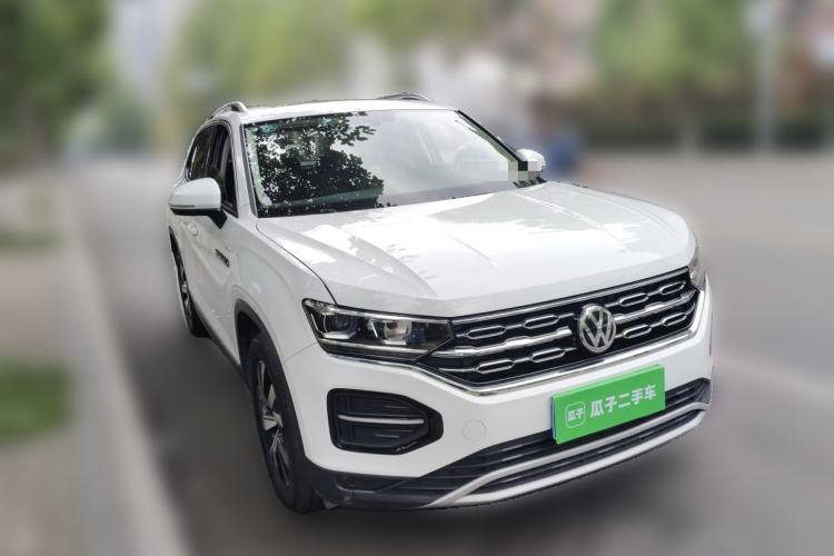 Used Volkswagen Tayron 2020 330TSI Two-Wheel Drive Luxury Smart Connectivity Version Front Right 45 Deg