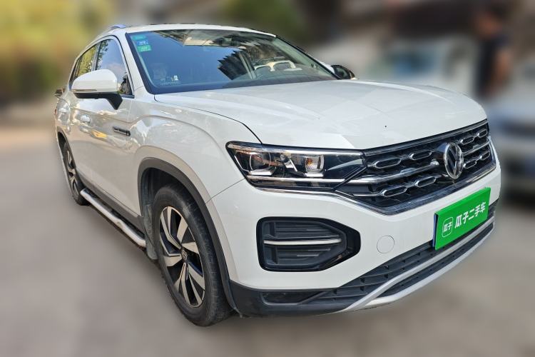 Used Volkswagen Tayron 2020 330TSI Two-Wheel Drive Luxury Smart Connectivity Version Front Right 45 Deg
