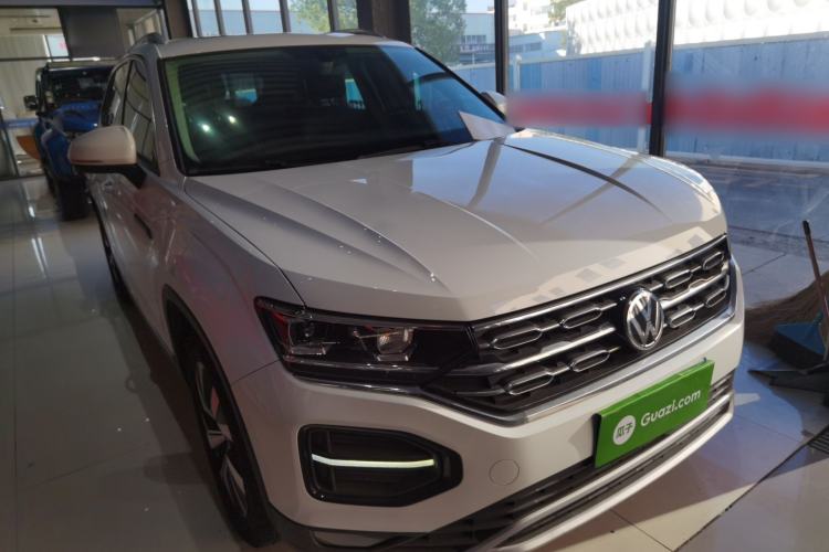 Used Volkswagen Tayron 2020 330TSI Two-Wheel Drive Luxury Smart Connectivity Version Front Right 45 Deg