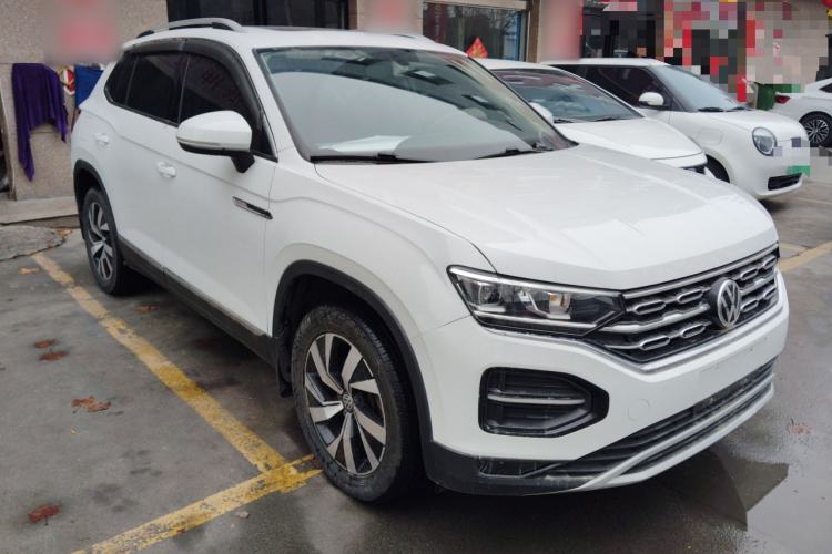 Used Volkswagen Tayron 2020 280TSI Two-Wheel Drive Luxury Connect Edition Front Right 45 Deg