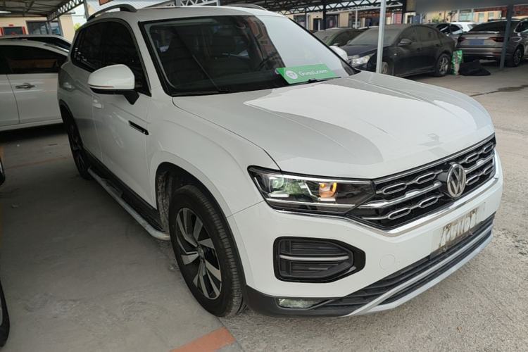 Used Volkswagen Tayron 2020 330TSI Two-Wheel Drive Luxury Smart Connectivity Version Front Right 45 Deg