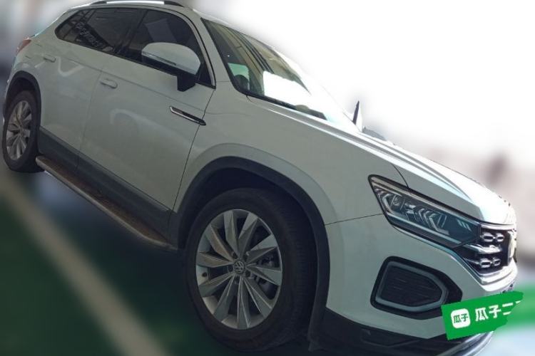 Used Volkswagen Tayron 2020 330TSI Two-Wheel Drive Luxury Connected Pro Edition Front Right 45 Deg