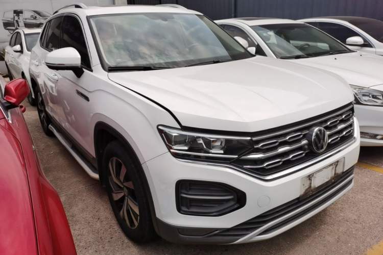 Used Volkswagen Tayron 2020 330TSI Two-Wheel Drive Luxury Smart Connectivity Version Front Right 45 Deg