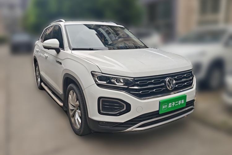 Used Volkswagen Tayron 2020 330TSI Two-Wheel Drive Luxury Connected Pro Edition Front Right 45 Deg