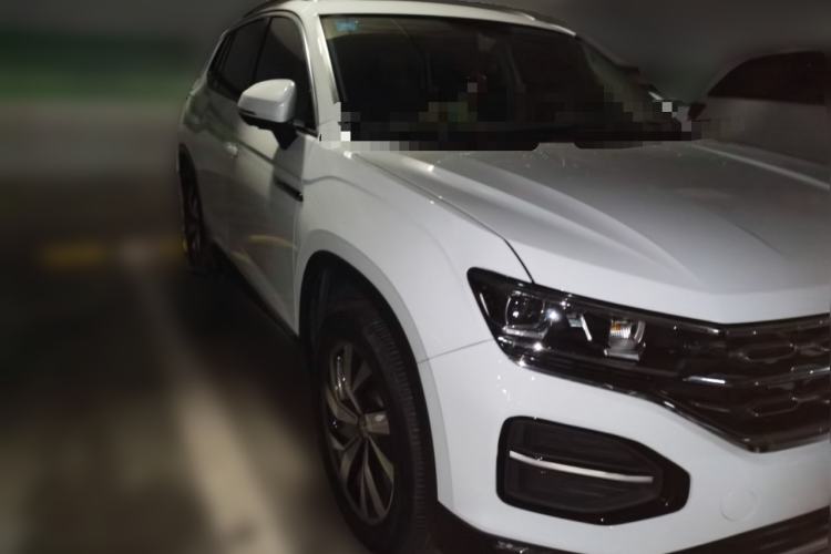 Used Volkswagen Tayron 2020 280TSI Two-Wheel Drive Luxury Connect Edition Front Right 45 Deg