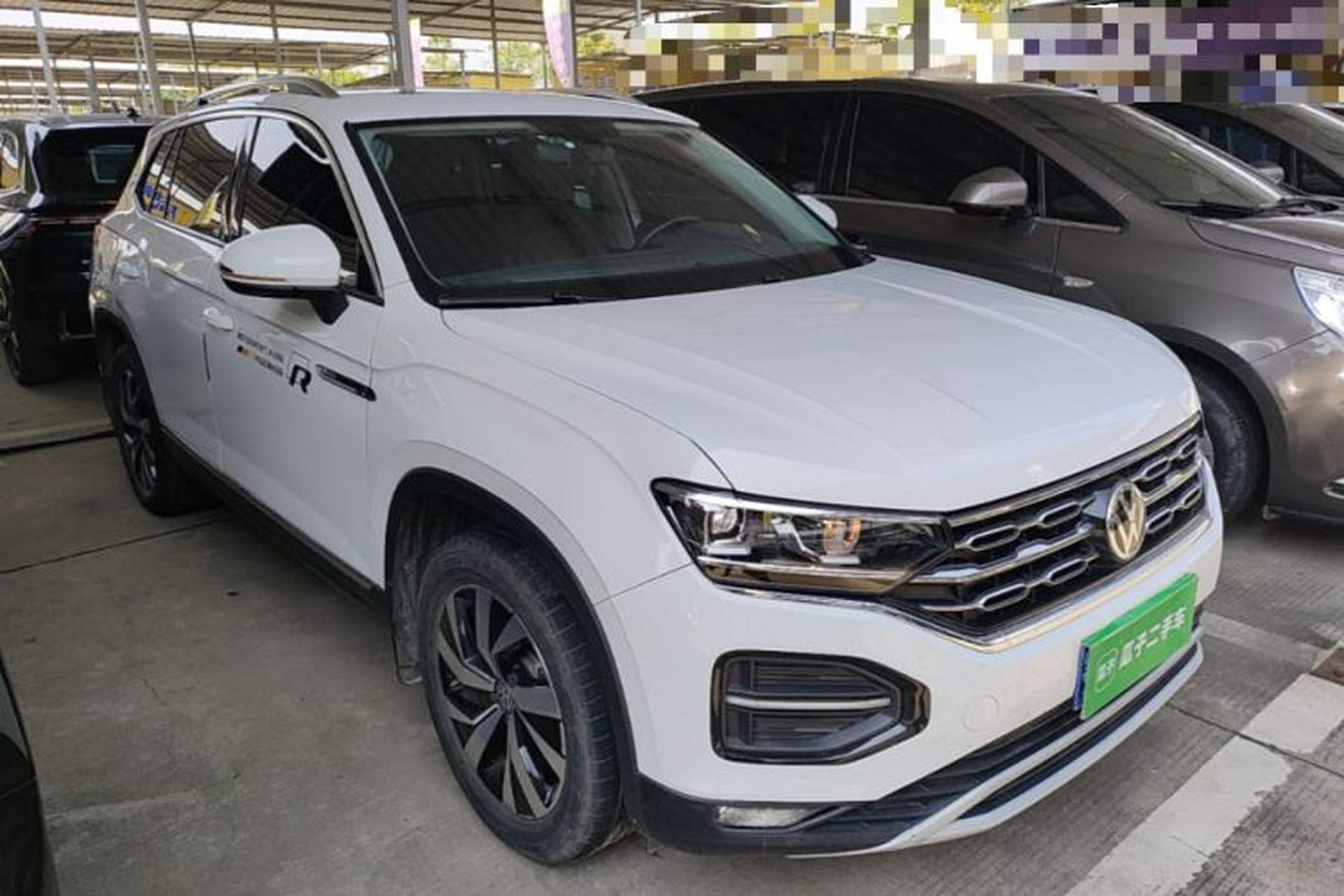 Used Volkswagen Tayron 2020 330TSI Two-Wheel Drive Luxury Smart Connectivity Version Front Right 45 Deg
