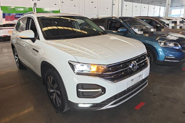 Used Volkswagen Tayron 2020 330TSI Two-Wheel Drive Luxury Smart Connectivity Version Front Right 45 Deg