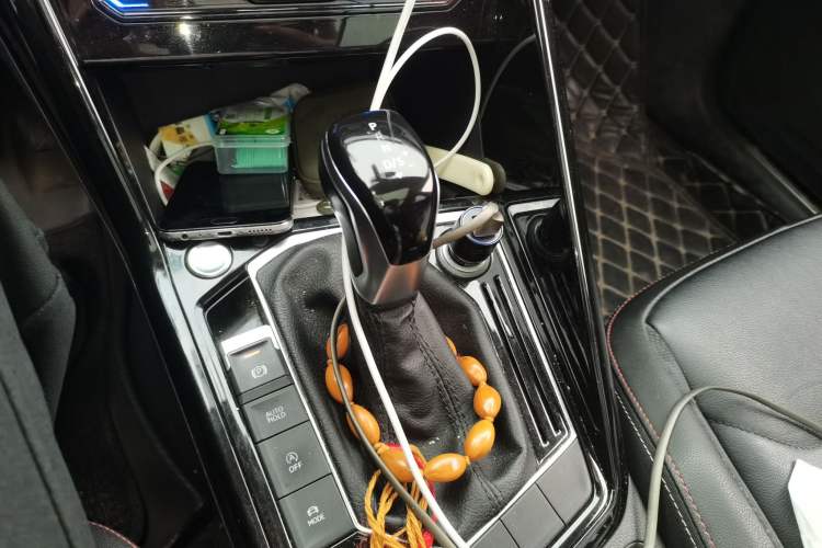 Used Volkswagen Tayron 2020 330TSI Two-Wheel Drive Luxury Smart Connectivity Version Gear Lever