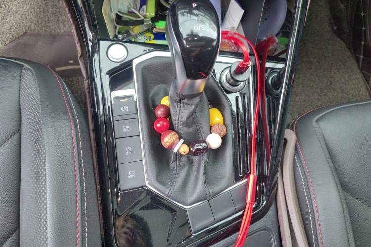Used Volkswagen Tayron 2020 330TSI Two-Wheel Drive Luxury Smart Connectivity Version Gear Lever