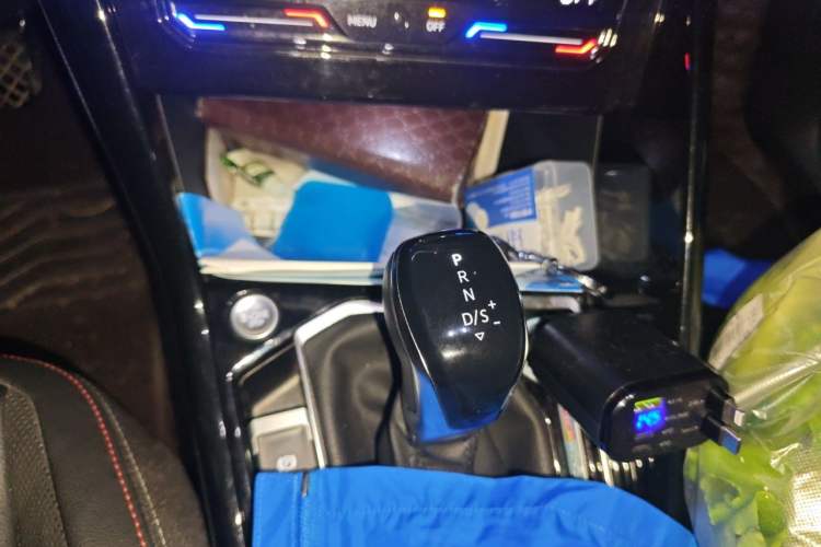 Used Volkswagen Tayron 2020 330TSI Two-Wheel Drive Luxury Smart Connectivity Version Gear Lever