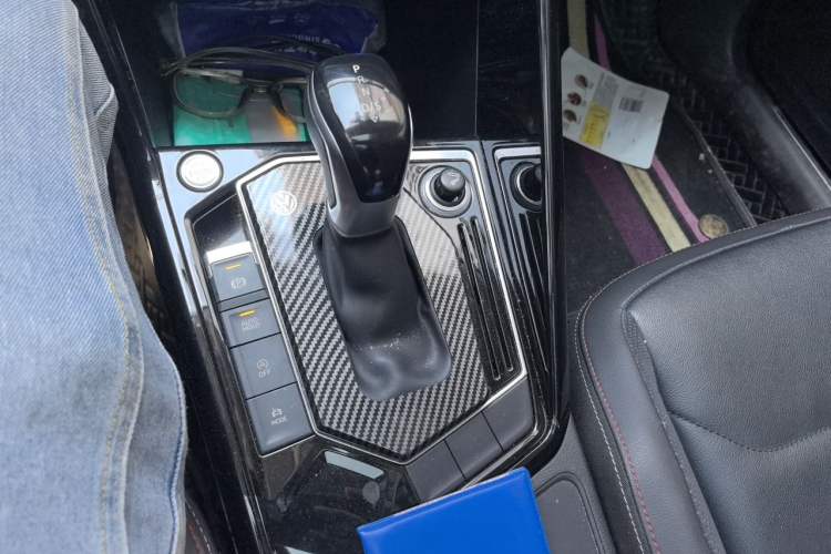 Used Volkswagen Tayron 2020 330TSI Two-Wheel Drive Luxury Smart Connectivity Version Gear Lever