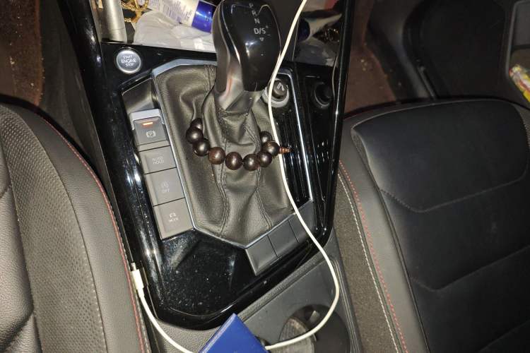 Used Volkswagen Tayron 2020 330TSI Two-Wheel Drive Luxury Smart Connectivity Version Gear Lever