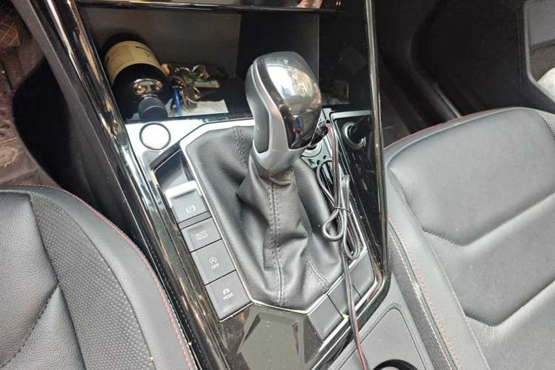 Used Volkswagen Tayron 2020 330TSI Two-Wheel Drive Luxury Smart Connectivity Version Gear Lever
