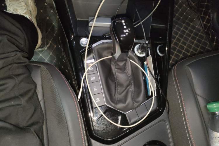 Used Volkswagen Tayron 2020 330TSI Two-Wheel Drive Luxury Smart Connectivity Version Gear Lever