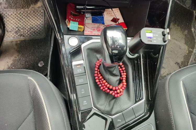 Used Volkswagen Tayron 2020 330TSI Two-Wheel Drive Luxury Connected Pro Edition Gear Lever
