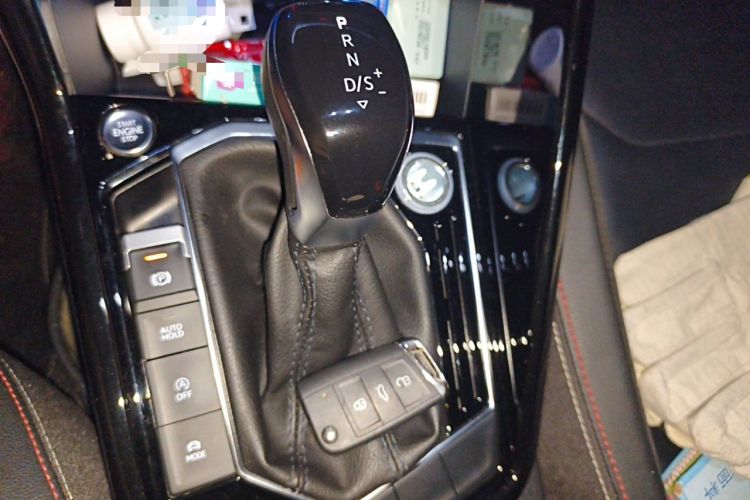 Used Volkswagen Tayron 2020 330TSI Two-Wheel Drive Luxury Smart Connectivity Version Gear Lever