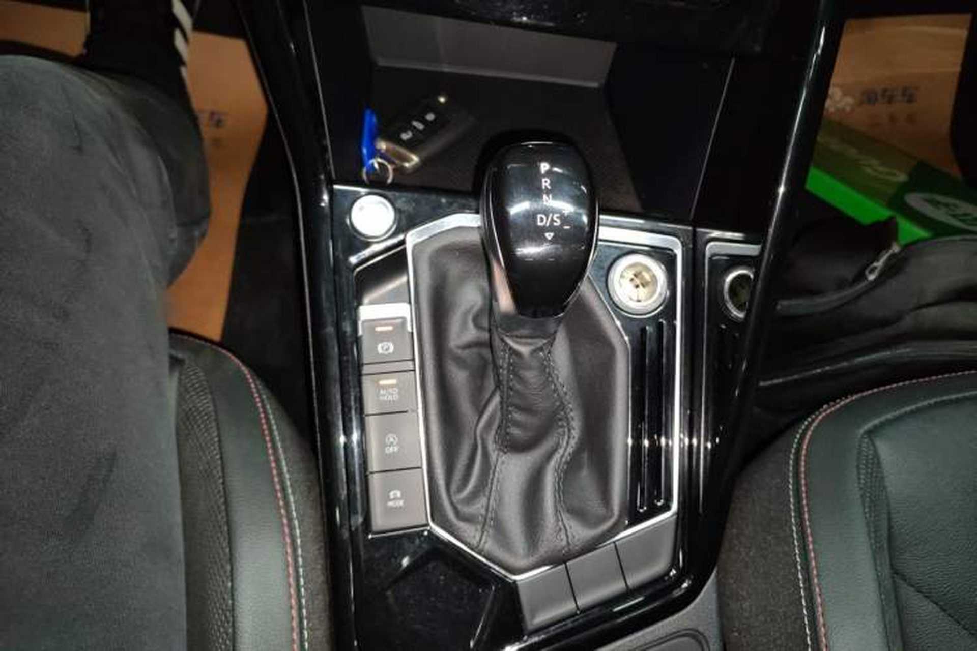 Used Volkswagen Tayron 2020 330TSI Two-Wheel Drive Luxury Smart Connectivity Version Gear Lever