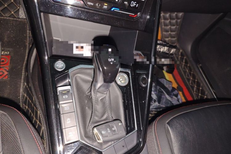 Used Volkswagen Tayron 2020 330TSI Two-Wheel Drive Luxury Smart Connectivity Version Gear Lever