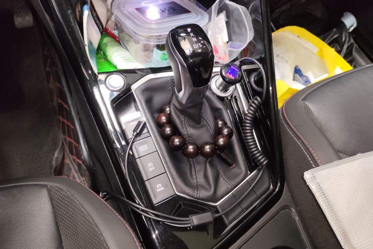 Used Volkswagen Tayron 2020 330TSI Two-Wheel Drive Luxury Smart Connectivity Version Gear Lever
