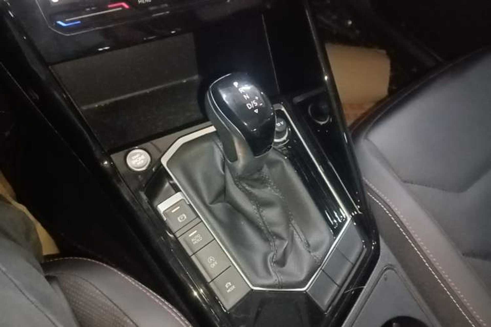Used Volkswagen Tayron 2020 280TSI Two-Wheel Drive Luxury Connect Edition Gear Lever