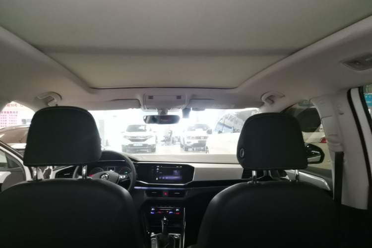 Used Volkswagen Tayron 2020 330TSI Two-Wheel Drive Luxury Smart Connectivity Version Headliner
