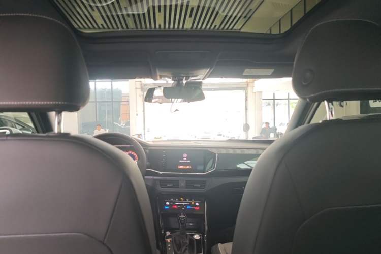 Used Volkswagen Tayron 2020 380TSI All-Wheel Drive R-Line Connected Version Headliner