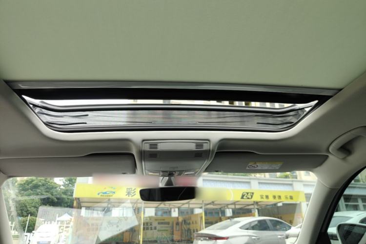 Used Volkswagen Tayron 2020 330TSI Two-Wheel Drive Luxury Smart Connectivity Version Headliner