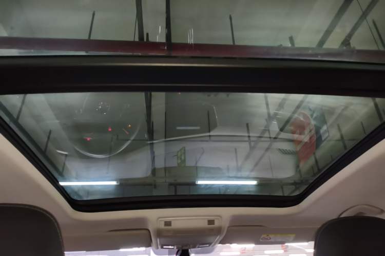 Used Volkswagen Tayron 2020 280TSI Two-Wheel Drive Luxury Connect Edition Headliner