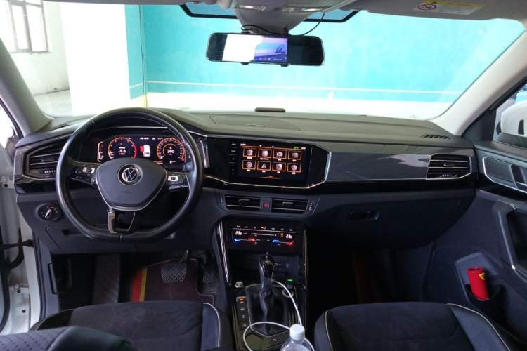 Used Volkswagen Tayron 2020 330TSI Two-Wheel Drive Luxury Connected Pro Edition Headliner