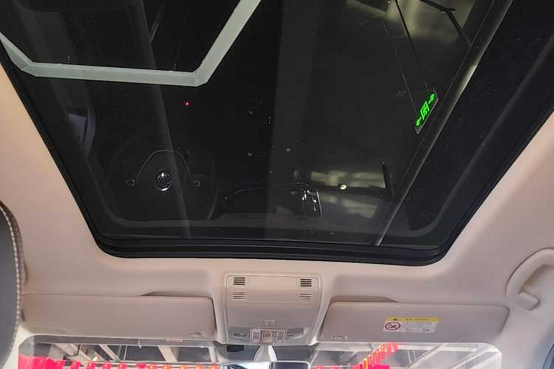 Used Volkswagen Tayron 2020 330TSI Two-Wheel Drive Luxury Smart Connectivity Version Headliner