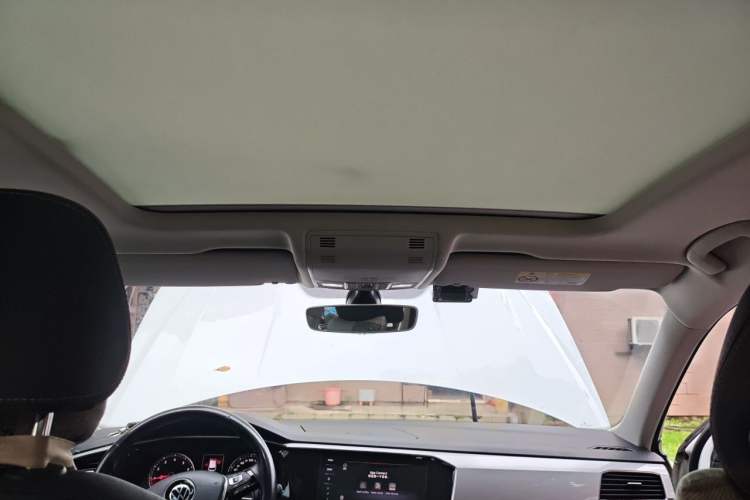 Used Volkswagen Tayron 2020 330TSI Two-Wheel Drive Luxury Smart Connectivity Version Headliner