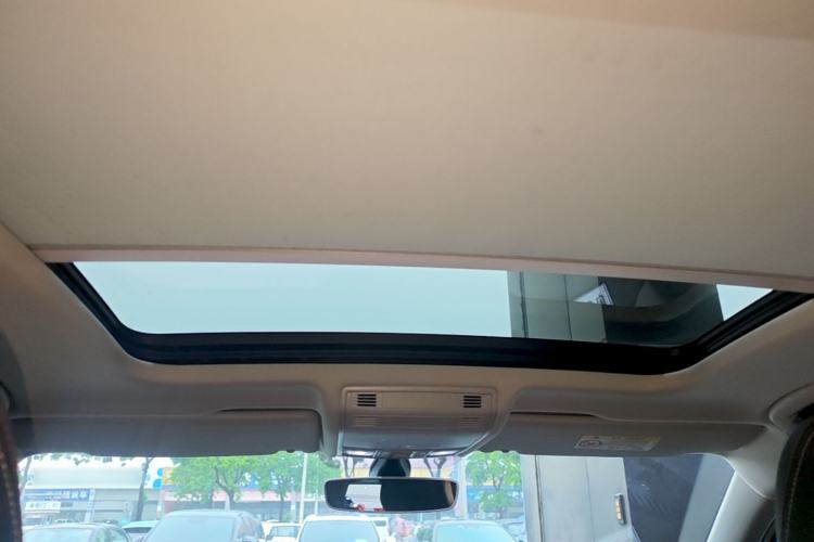Used Volkswagen Tayron 2020 330TSI Two-Wheel Drive Luxury Smart Connectivity Version Headliner