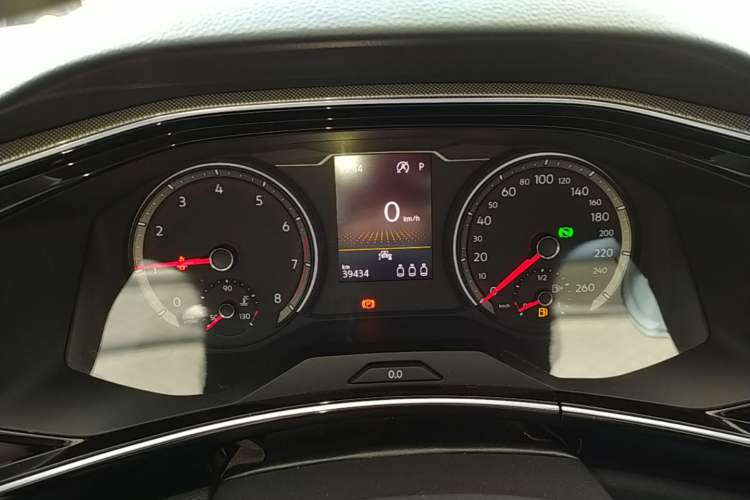 Used Volkswagen Tayron 2020 330TSI Two-Wheel Drive Luxury Smart Connectivity Version Instrument Cluster