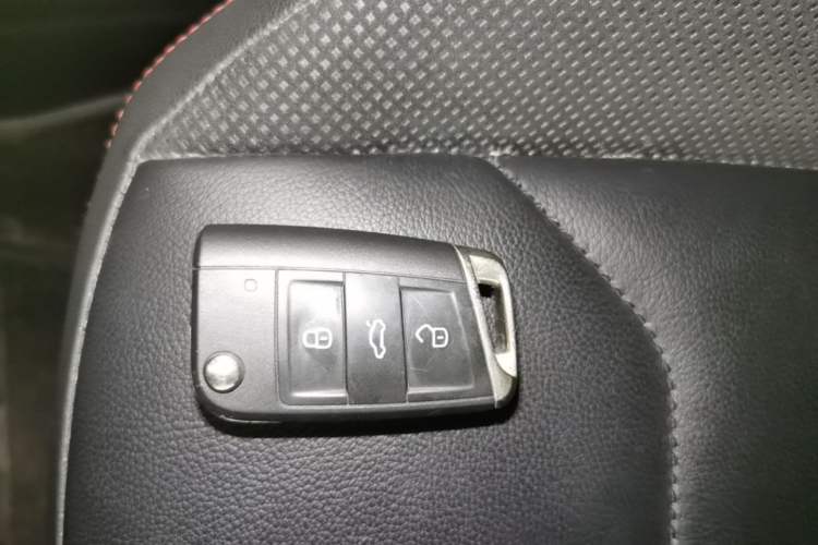 Used Volkswagen Tayron 2020 330TSI Two-Wheel Drive Luxury Smart Connectivity Version Interior 1