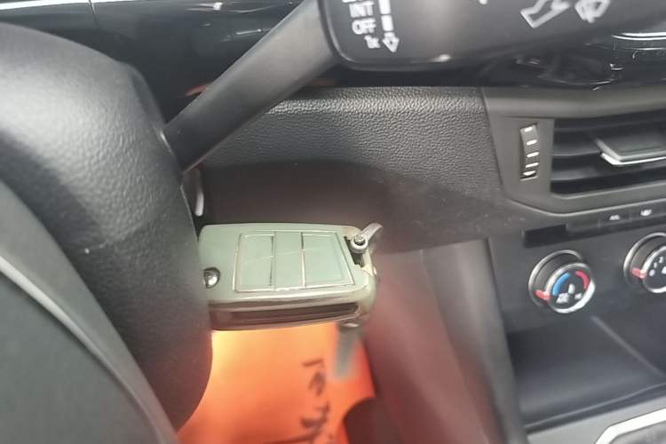Used Volkswagen Tayron 2020 280TSI Two-Wheel Drive Comfort Connect Edition Interior 1