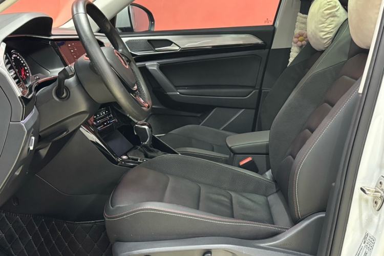 Used Volkswagen Tayron 2020 280TSI Two-Wheel Drive Luxury Connect Edition Interior 1