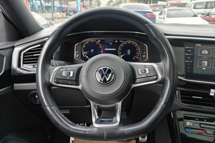 Used Volkswagen Tayron 2020 380TSI All-Wheel Drive R-Line Connected Version Interior 2
