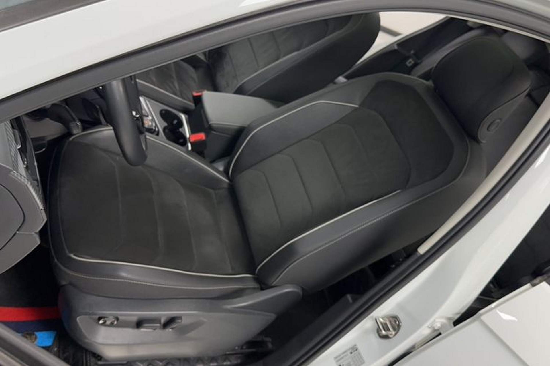 Used Volkswagen Tayron 2020 380TSI Four-Wheel Drive Luxury Connect Pro Edition Interior 2