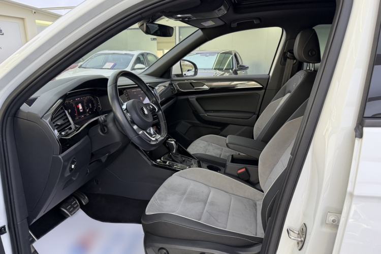 Used Volkswagen Tayron 2020 380TSI All-Wheel Drive R-Line Connected Version Interior 2