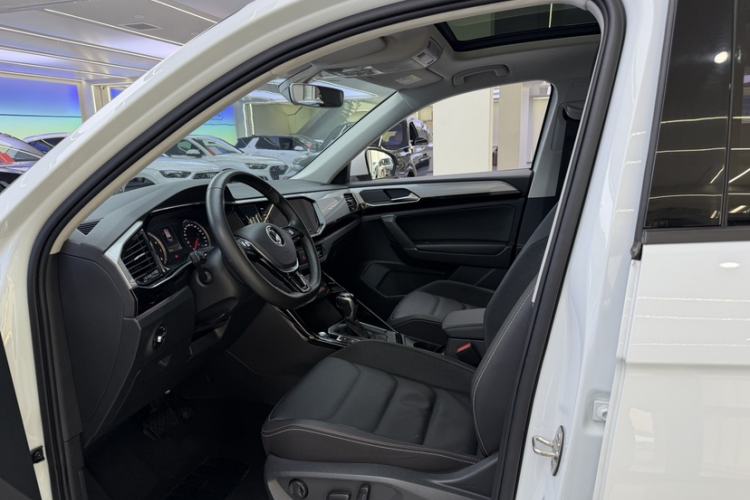 Used Volkswagen Tayron 2020 330TSI Two-Wheel Drive Luxury Smart Connectivity Version Interior 2