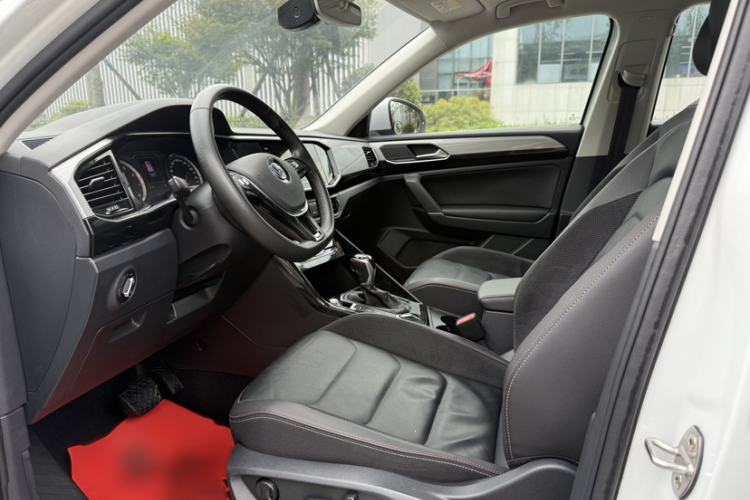 Used Volkswagen Tayron 2020 280TSI Two-Wheel Drive Luxury Connect Edition Interior 2