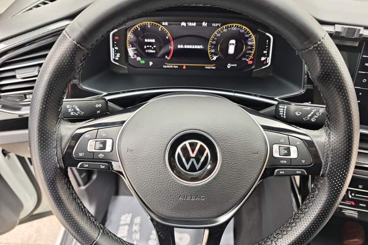 Used Volkswagen Tayron 2020 330TSI Two-Wheel Drive Luxury Connected Pro Edition Interior 3