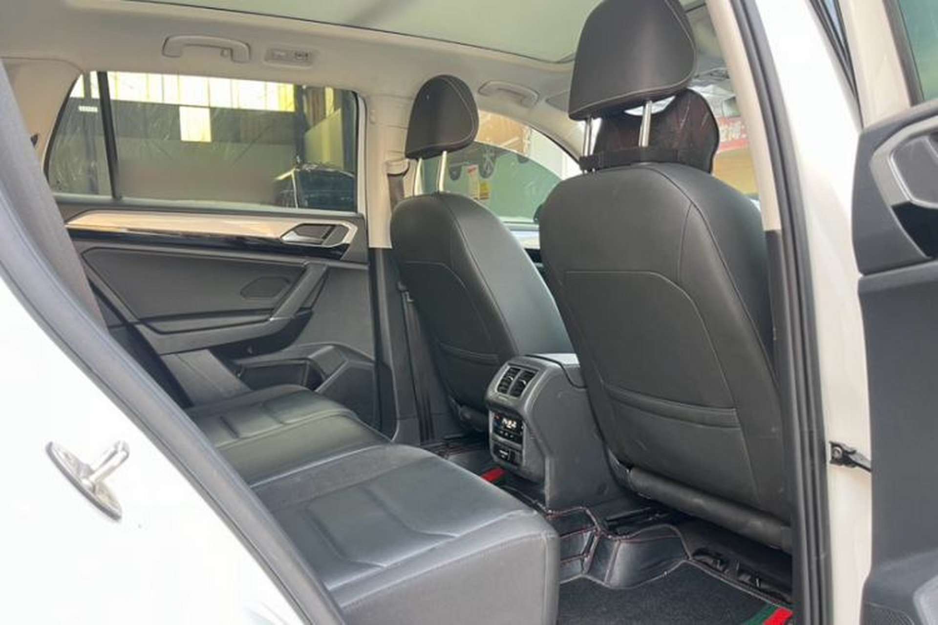 Used Volkswagen Tayron 2020 330TSI Two-Wheel Drive Luxury Smart Connectivity Version Interior 3