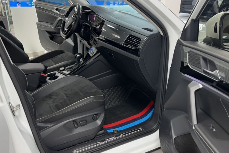 Used Volkswagen Tayron 2020 380TSI Four-Wheel Drive Luxury Connect Pro Edition Interior 3