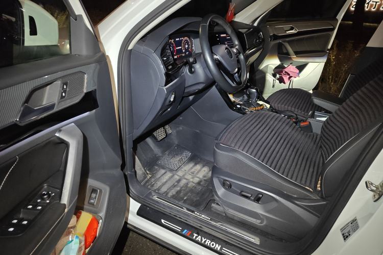 Used Volkswagen Tayron 2020 330TSI Two-Wheel Drive Luxury Connected Pro Edition Interior 3