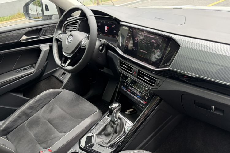 Used Volkswagen Tayron 2020 330TSI Two-Wheel Drive Luxury Smart Connectivity Version Interior 4