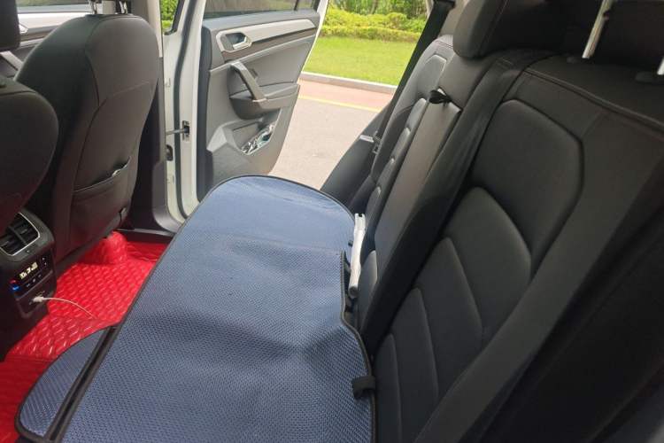 Used Volkswagen Tayron 2020 280TSI Two-Wheel Drive Luxury Connect Edition Interior 4