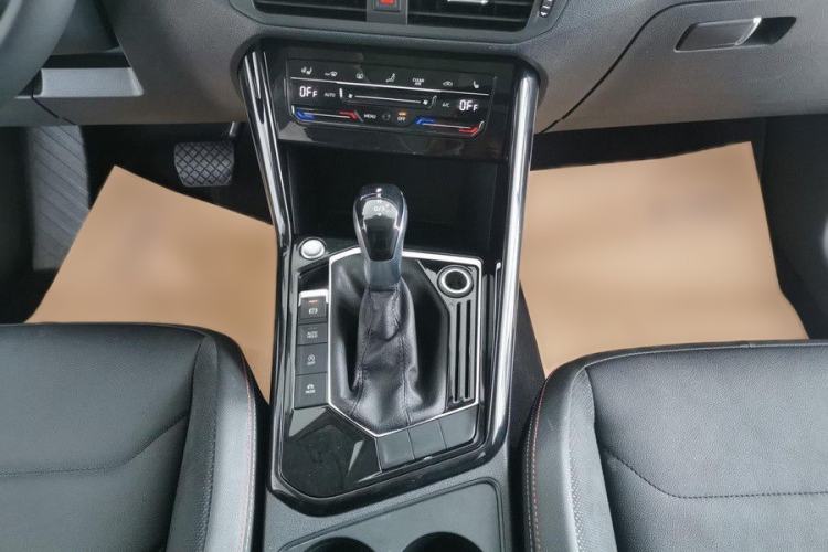 Used Volkswagen Tayron 2020 330TSI Two-Wheel Drive Luxury Smart Connectivity Version Interior 4
