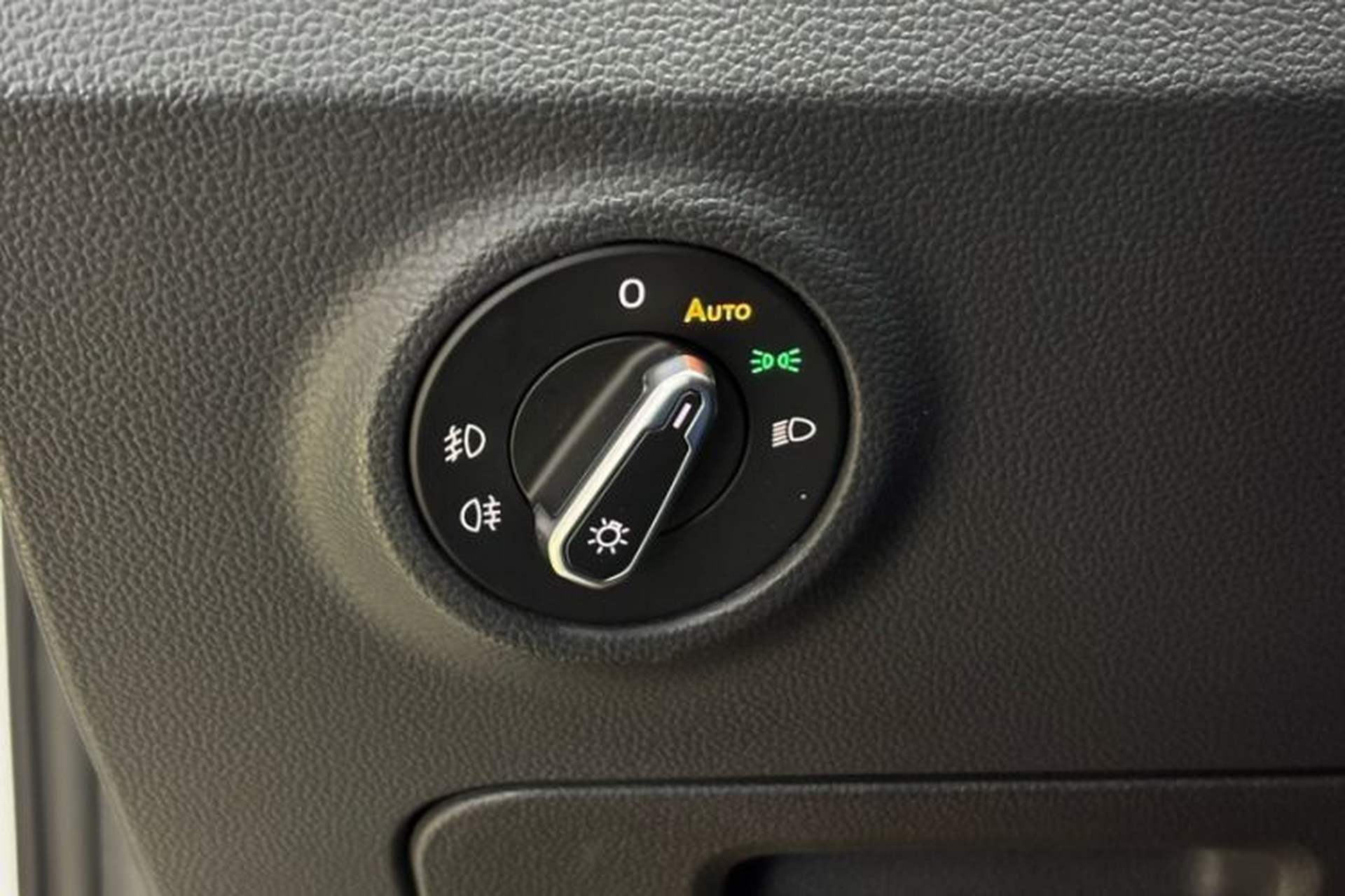 Used Volkswagen Tayron 2020 280TSI Two-Wheel Drive Luxury Connect Edition Interior 4